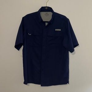 Men’s, Realtree Fishing Shirt. Small, Navy.